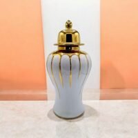 White-Trinity-Luxe-Urn-Medium