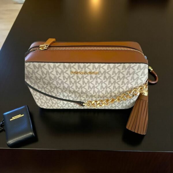 Luxe-Signature-Crossbody-Bag 1