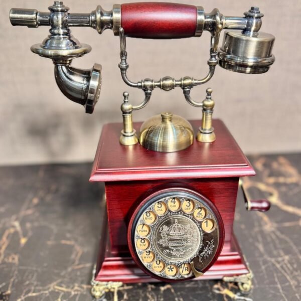 Vintage-Rotary-Telephone-Design-3