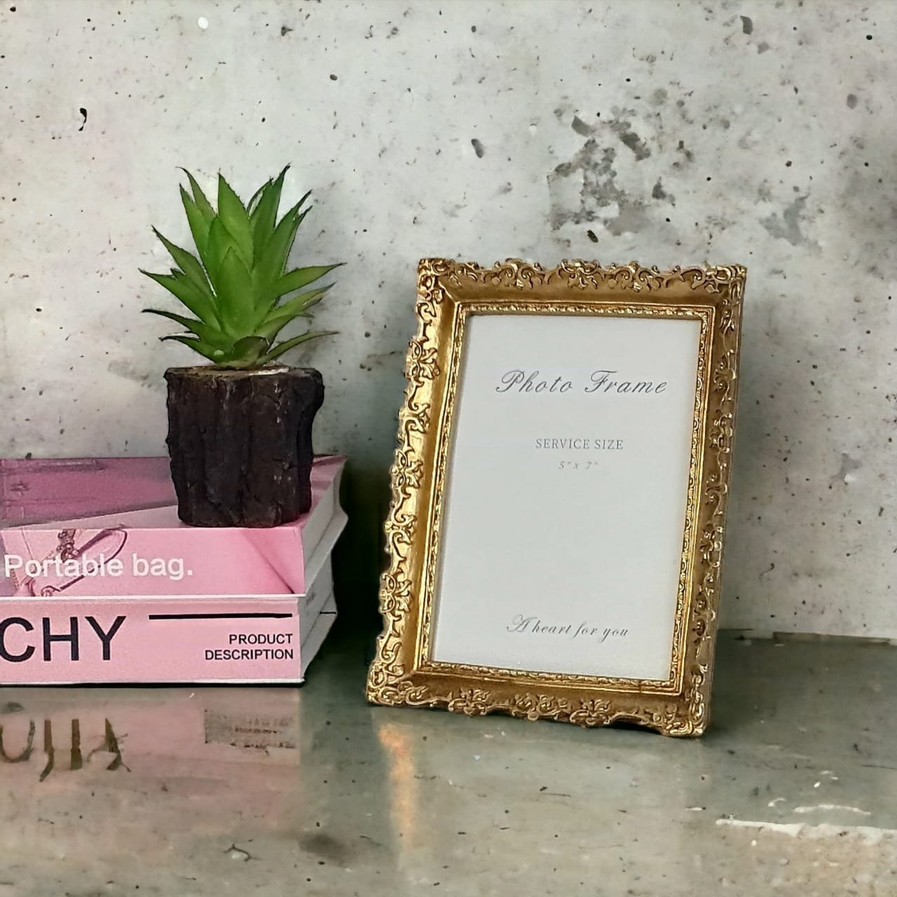 Abstract-resin-photo-frame-5x7-1.jpeg Abstract Resin Photo Frame - L - Image 1