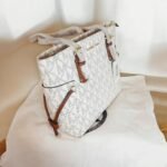 Ladies Voyager Style Hand Bag - Image 2