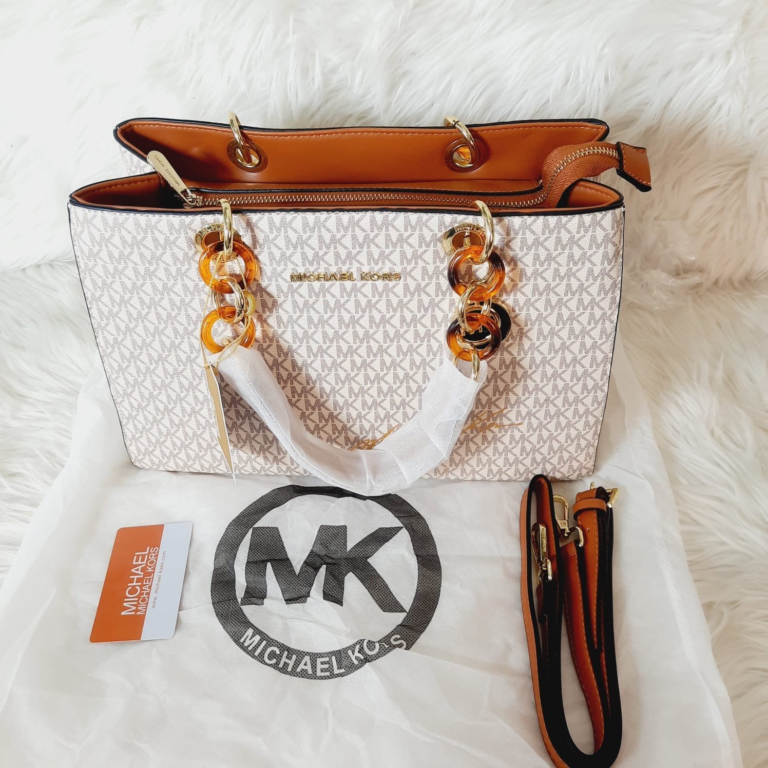 MK5340.jpeg Ladies Cynthia Style Satchel Bag - Image 1