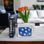 White Gilded Porcelain Flat Flask Vase - Image 5